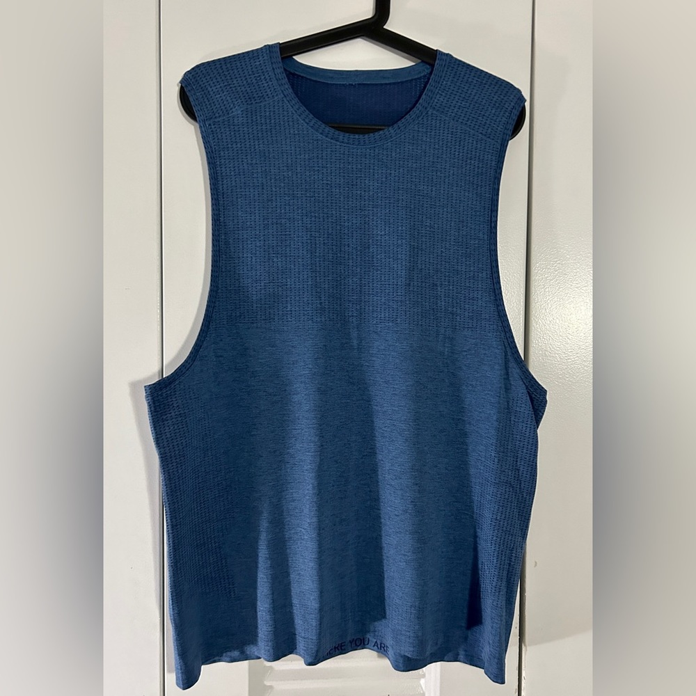 *NEW VERSION* Lululemon Men’s Metal Vent Tech Sleeveless - L - Denim Blue